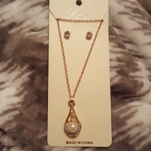 NEW Elegant Jewlery Set